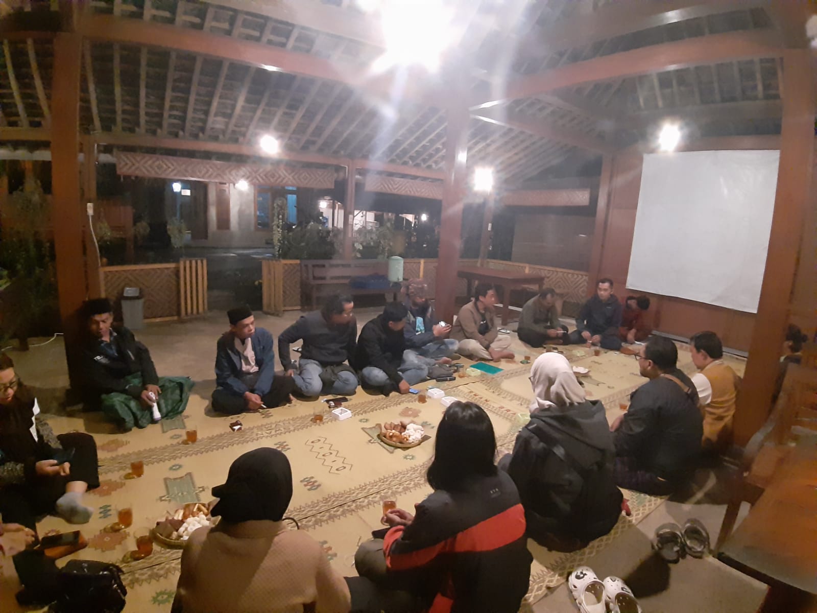 Kunjungan ke Pengelola Konservasi Burung dan Budidaya Kopi