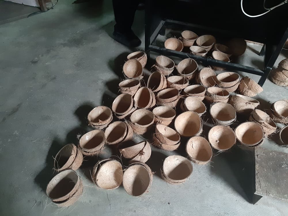 Kunjungan ke Pengelola Usaha Batok Kelapa “Surya Usaha Mandiri Handicraft