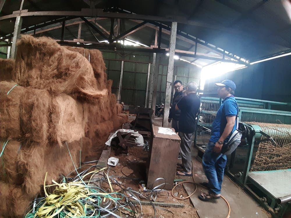 Kunjungan ke Pengelola Usaha Sentra Inovasi Kelapa (Pusat Pengolahan Kelapa Terpadu)